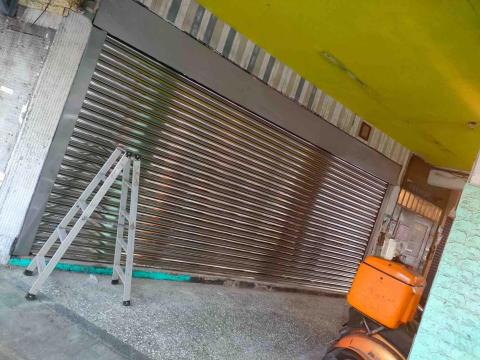 安全鐵捲門行 - 