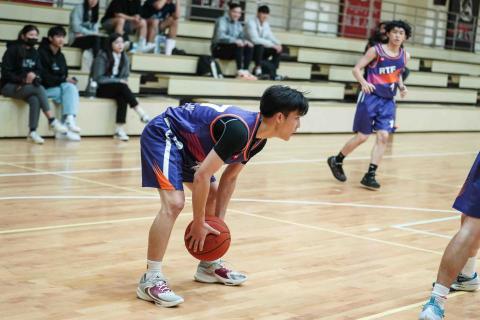 吳思緰 - 籃球系際盃活動剪影