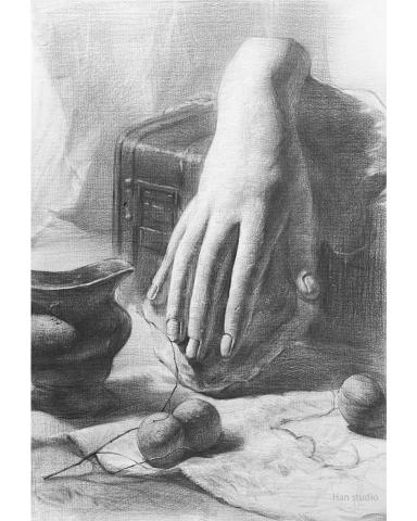 Han studio  邱柏翰 - 石膏手白色靜物組課堂示範，帶著同學練習黑、灰、白區塊分配，如果你想要學習素描該怎麼表現體感表現，立即洽詢素描課程