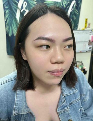 花花眉美學 - 偏歐美系眉型,施作完當下的效果,部位紅腫屬正常現象哦,退紅就超自然了 花花眉美學 - 偏歐美系眉型,施作完當下的效果,部位紅腫屬正常現象哦,退紅就超自然了