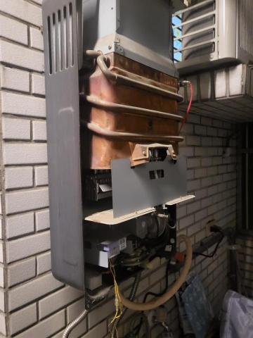 居家水電燈飾衛浴廚具 - 熱水器維修