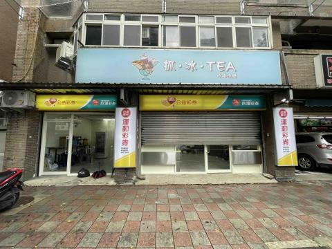 楊博澄 - 中空板換板完工照