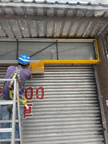 楊博澄 - 彩卷行換板+噴漆 施工照