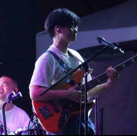 吳晨言 - MIT第二屆系展-stereotypes 樂團演出照