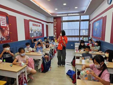 張雅雯 - 過去授課小班制科學實驗