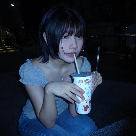 提供配音服務的專家張毓芩