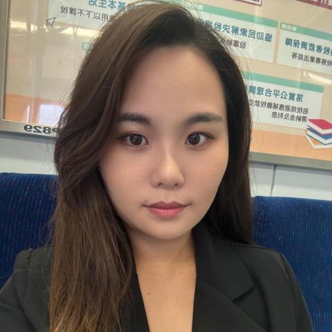 提供清粉刺服務的專家陳鉑涵