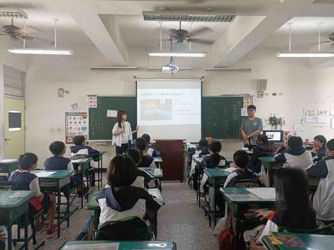 許珮慈 - 五福國中任教紀錄