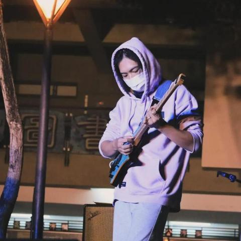 CNF - 主吉他 - 啊陌 ?