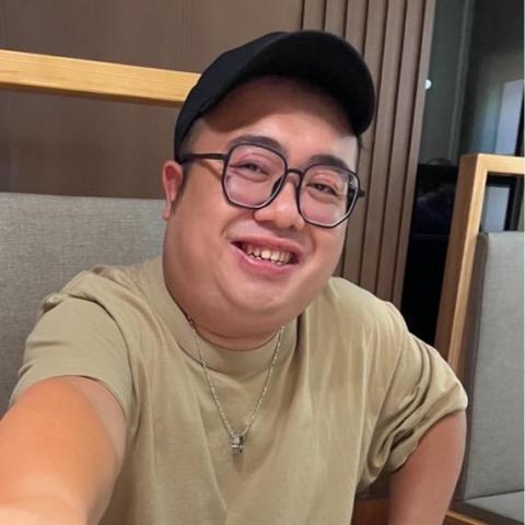 提供接送上下班服務的專家陳志忠