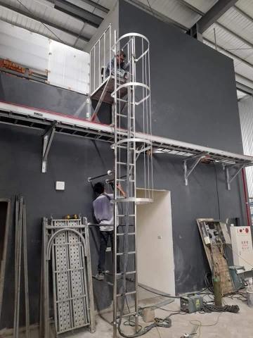 屏東富瀛不鏽鋼 - 護龍爬梯