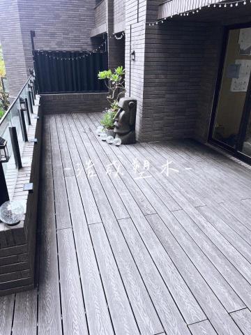 浩成塑木工程 - 塑木地板，耐用性高且易於維護
即使在濕潤環境中也不易變形或褪色
我們的地板選擇環保材料，符合可持續發展的特性?
同時提供多種時尚的顏色和花紋
快速安裝系統確保短時間內完成，減少干擾?
為您的空間帶來長久的美感和實用性
-
施工 by #浩成塑木 
-
Tel 杜'r0989-775-065 汪's0917-699-403
痞客邦 ： https://hcofficial95.pixnet.ne