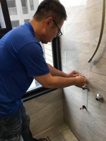福音工程 - 淋浴壁磚開洞復原
