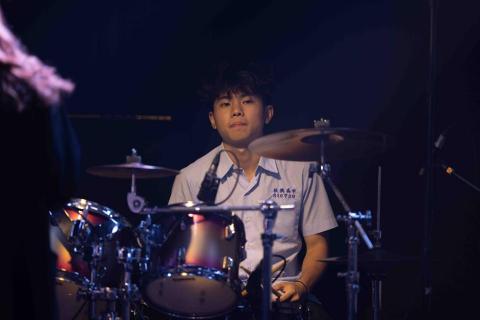 錢容饒 - 樂團表演（爵士鼓）