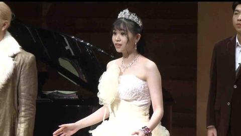 鍾沂霖 - 歌劇公演擔任女主角