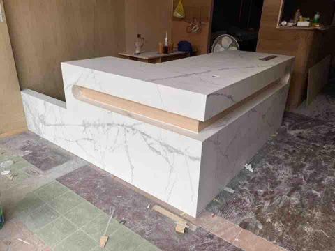 黃育暉 - 飲料店吧台薄板施工