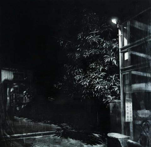 黃楷揚 - 作品《駐足探尋生命的飄渺》2024，炭筆，碳酸鈣，動物膠，凡尼斯，150x150cm