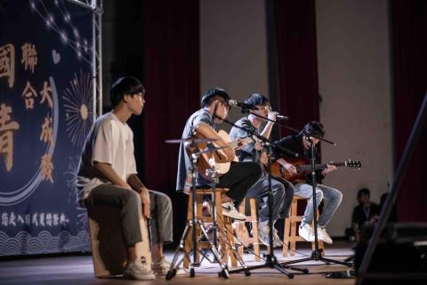 黃牧宣 - 樂團表演