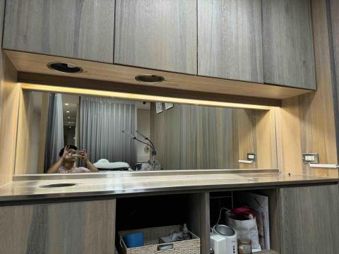 莊子緯 - 美容、美睫店明鏡