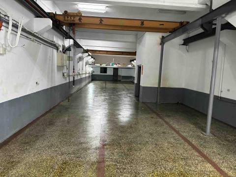 昌綺工程有限公司 - 舊地坪翻修 環氧樹脂 底塗