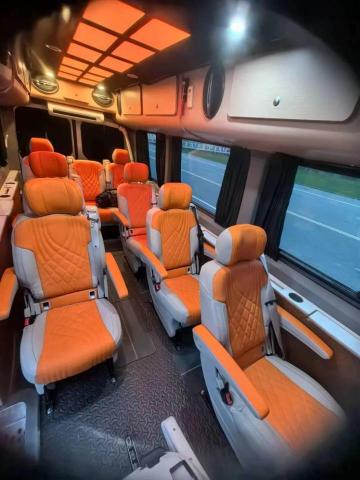 簡師傅包車旅遊服務團隊 - 車輛內部