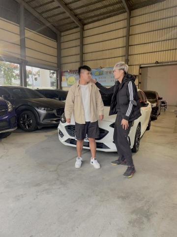 七先生中古車 - 