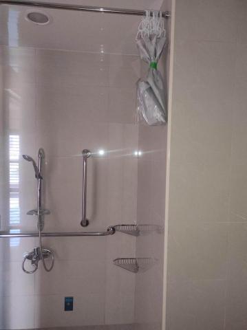 僑利裝潢設計工程行 - 浴室裝修中