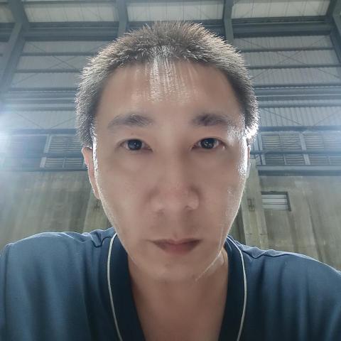 提供t5燈服務的專家林先生