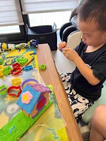 莉莉安Lilian - 3歲小男孩一對一家教