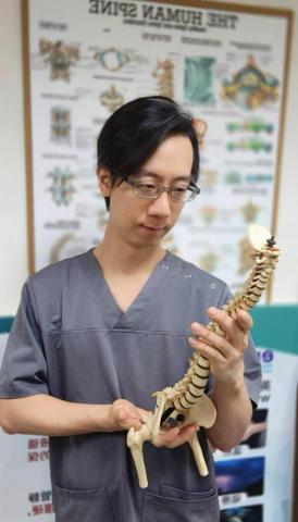 王文慧 - 整復師