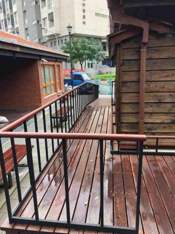 星泰金屬工程邱東泰 - 日式扶手