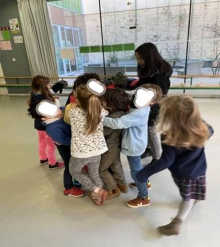 Michelle - 與巴黎小學生互動課程