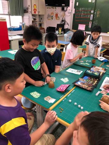桌遊老師—專注力培養 數理訓練 戴成有 - 社團課程