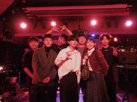 魚翔Yu Xiang - 李芷婷來看表演 一起拍的