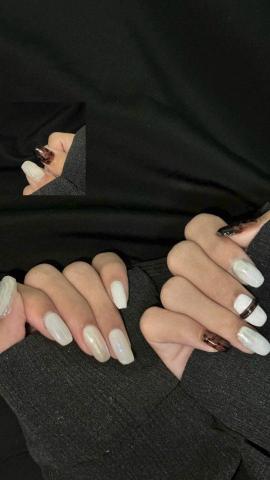 Yun-Ching Sun - 客人指定美甲款式