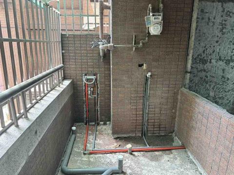 竑亮水電工程 - 復興路全室統包