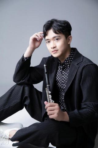 王淙川長笛教室 - 長笛演奏家，同時也是短笛演奏家