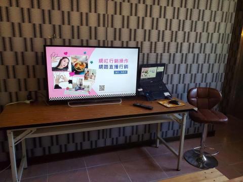 有一天品牌行銷職涯 - 實體