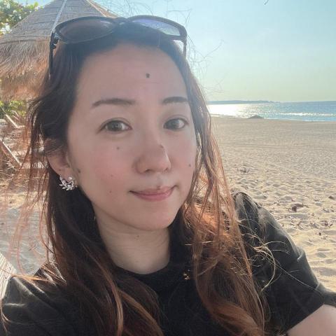 提供esg介紹服務的專家張小姐