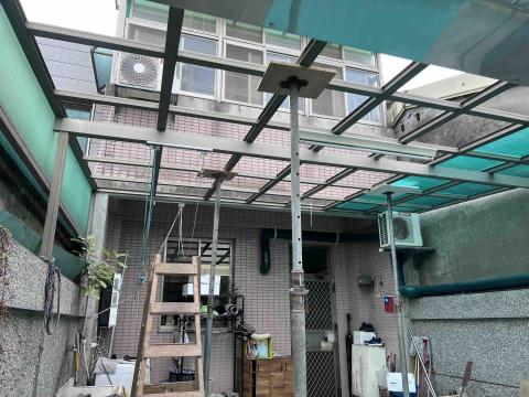 巨益工程行 - 更換pc板