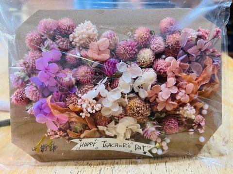 張小姐 - 小卡花藝