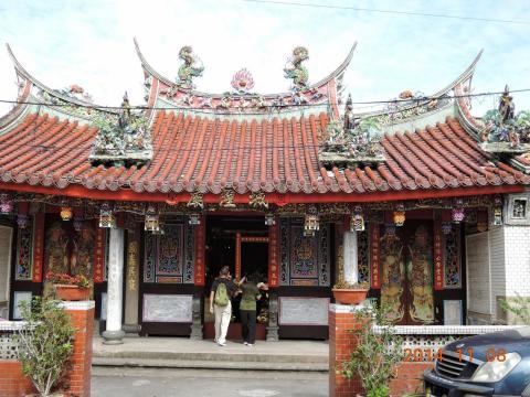 周先生 - 台灣各地 多元的民俗文化特色