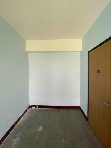 阿至油漆工作室 - 踢腳板要貼壁紙不油漆 阿至油漆工作室 - 踢腳板要貼壁紙不油漆