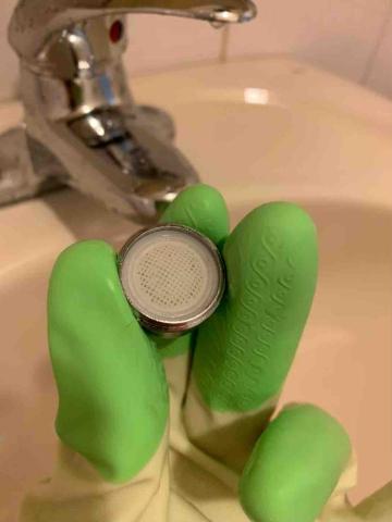 台南居家清潔 - 水龍頭內部&middot;清潔後