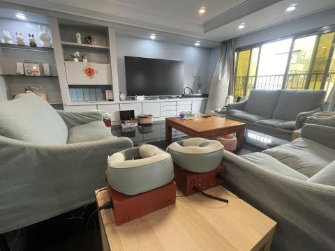 湯大慶 - 泡腳頸椎按摩 聊天 交誼廳