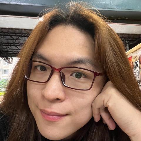 提供前端後端服務的專家謝家倫