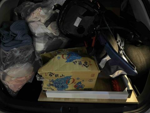 家恩快遞物流 - 大、小型傢俱衣物清運