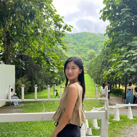 提供澎湖衝浪服務的專家Ciara Lin