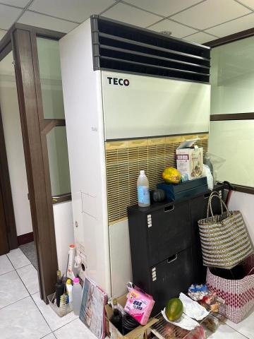 義仔 - 清運冷氣載走