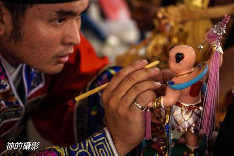 台灣峠 - 神像開光